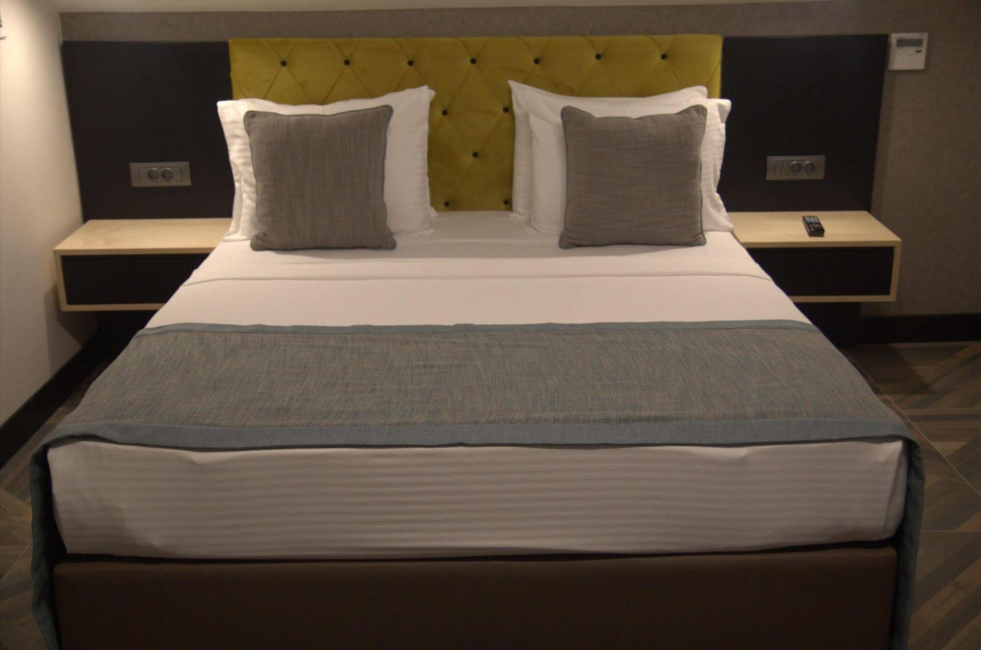 Royal Cesme Hotel (Adults Only) Esmirna Exterior foto