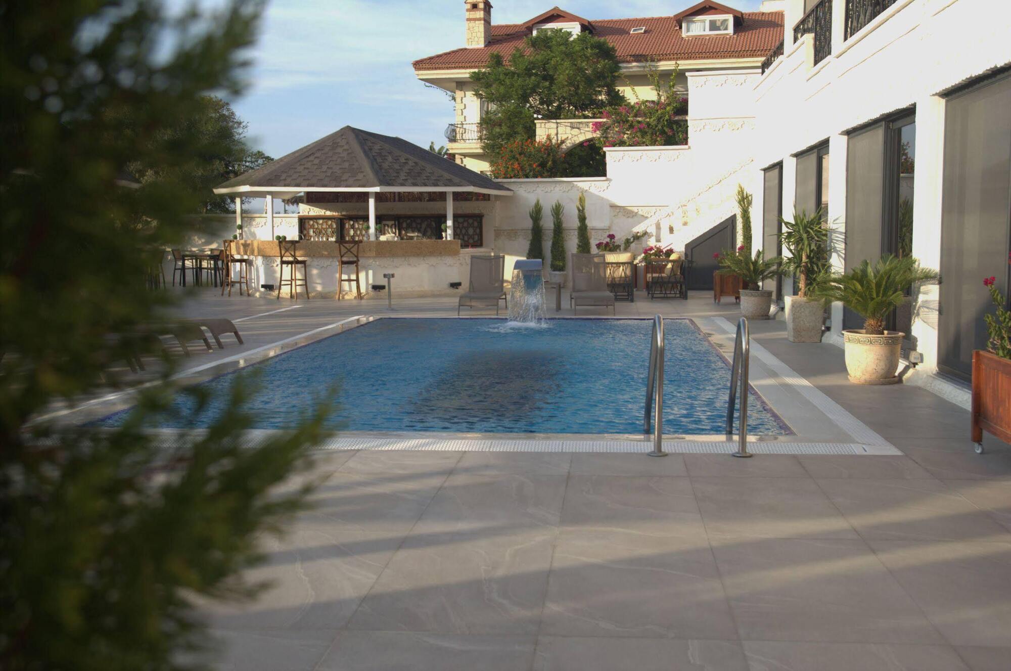 Royal Cesme Hotel (Adults Only) Esmirna Exterior foto