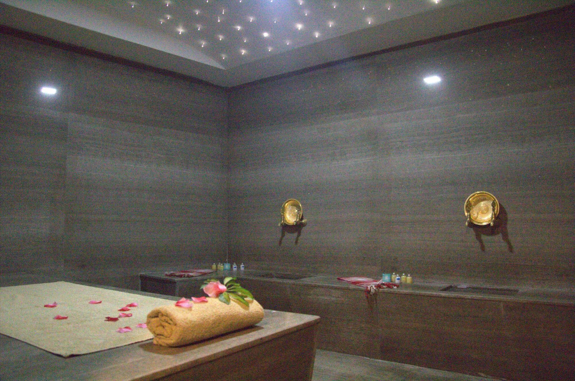 Royal Cesme Hotel (Adults Only) Esmirna Exterior foto